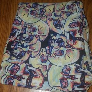 Lularoe Skull Leggings